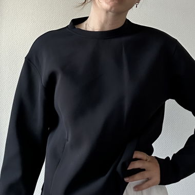 Lululemon black top with pockets