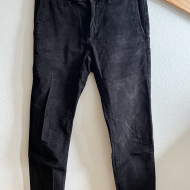 Schwarze Jules Cordhose