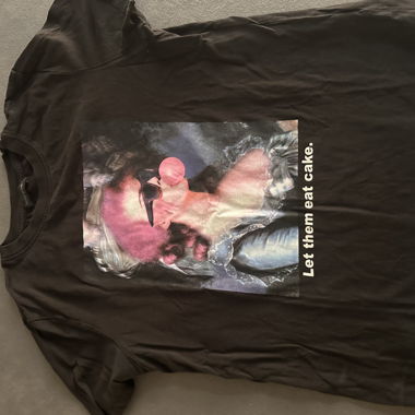 T-shirt noir « Let them eat cake »