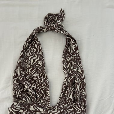two colourd neckholder top