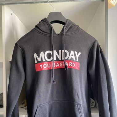 Monday-hater pulli