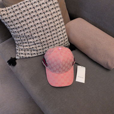 Casquette rose pâle