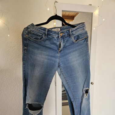 Skinny Ripped Jeans