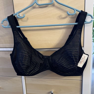 Soutien-gorge noir à rayures