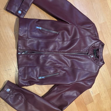 Veste en similicuir bordeaux XS