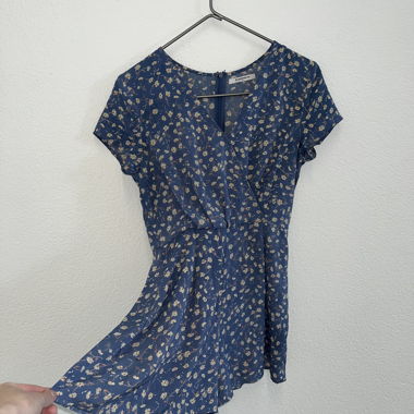 Tutina/playsuit a fiori blu