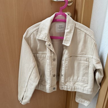 Veste en jeans beige Stradivarius 