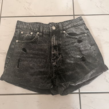 Short en jean noir délavé FB Sister