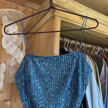 Glitzerndes Crop Top mit Pailetten, Festival