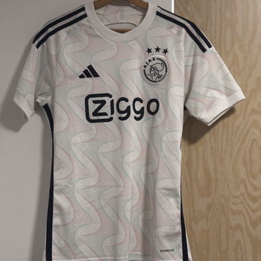 Ajax 23/24 Away