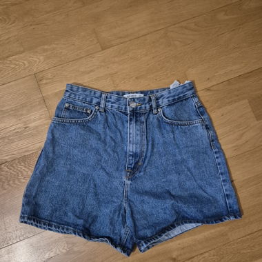 Shorts mit hoher Taille