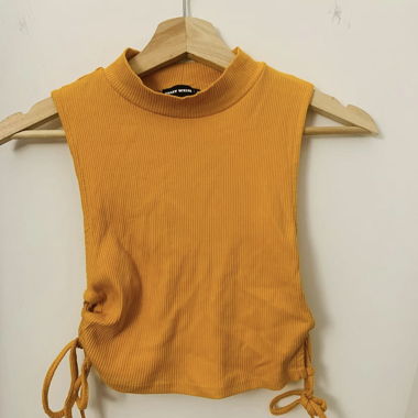 Top orange 