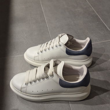 Alexander Mcqueen