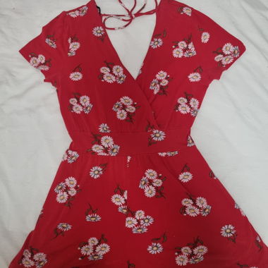 Rotes Blumen Onesie