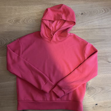 red hooded sweatshirt