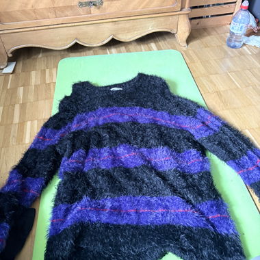Pull rayé duveteux