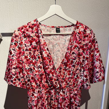 Kurzes Sommerkleid
