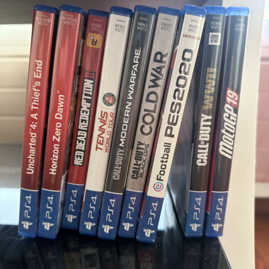 Lotto di 9 giochi PS4