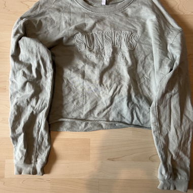 Hellgrüner Sweater