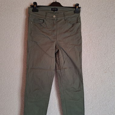 Khaki-Hosen