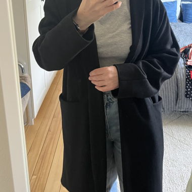 Manteau noir COS