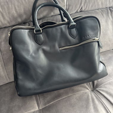 Sac en cuir Bugatti