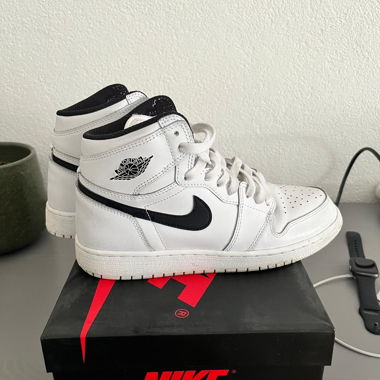 Nike Air Jordan 1 Retro High