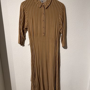 Robe chemise rayée marron