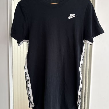 Black Nike T-shirt