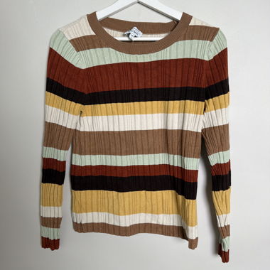 Pull côtelé à rayures