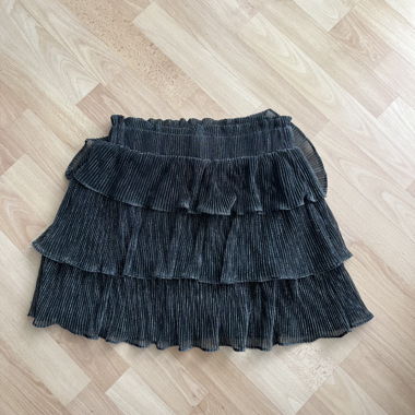 Plissee-Minirock Shorts schwarz-silber 