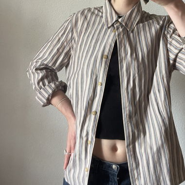 Striped shirt !