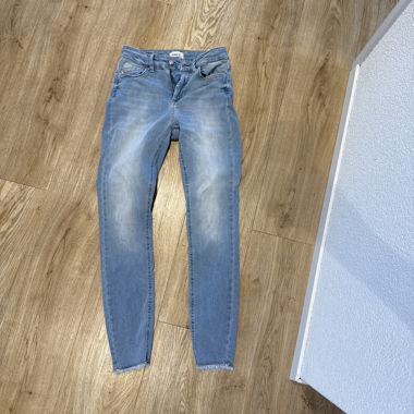 Jeans Only