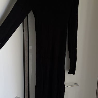 Schwarzes Pullover Kleid