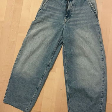 Baggy jeans