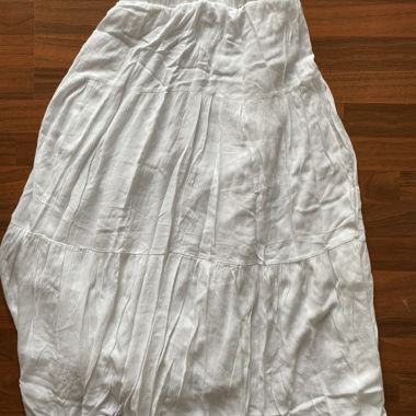 Maxi skirt white