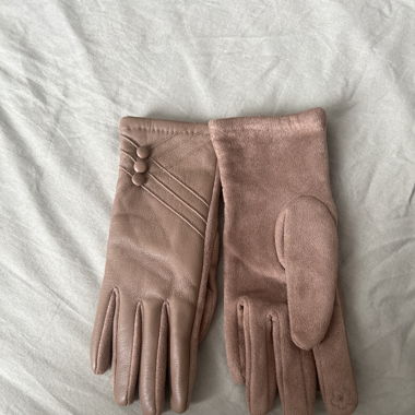 High-quality Italian gloves