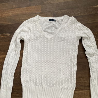 Maglione bianco a trecce