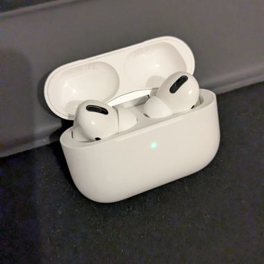 AirPods Pro (1st Gen)