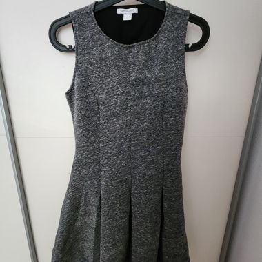Kleid der Marke Suite Blanc aus Neopren