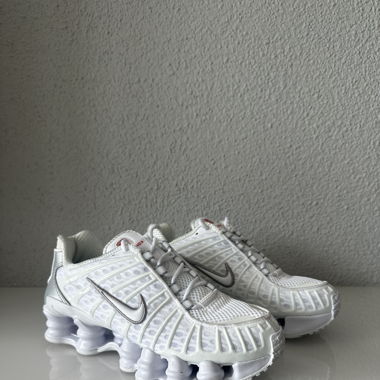 Nike Shox White