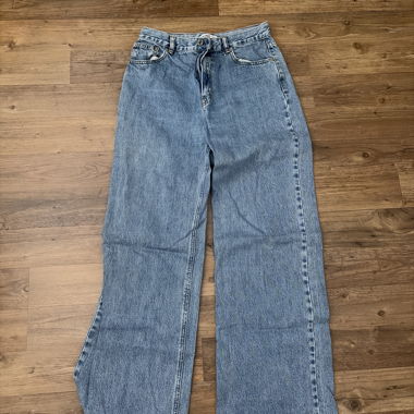 Weite Jeans mit hoher Taille