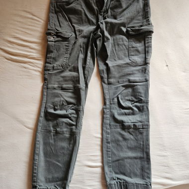 Pantaloni cargo ONLY verde oliva Tagl. 42