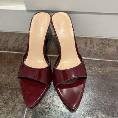 Bordeaux Mules mit Absatz