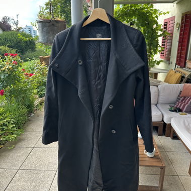 Trench coat 