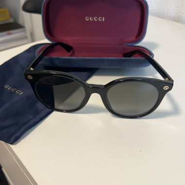 Gucci Sonnenbrille mit Etui
