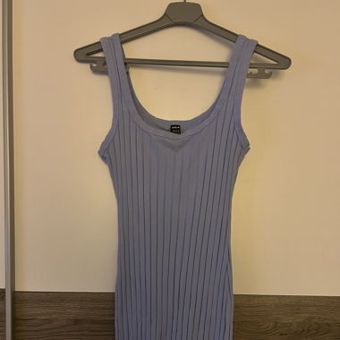 Blaues Kleid