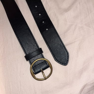 brand new belt / black golden