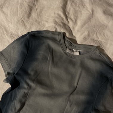 Weekday top
