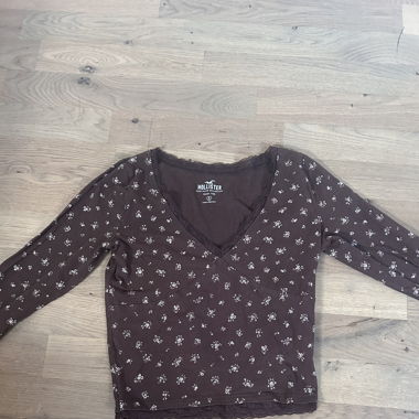 Hollister Top